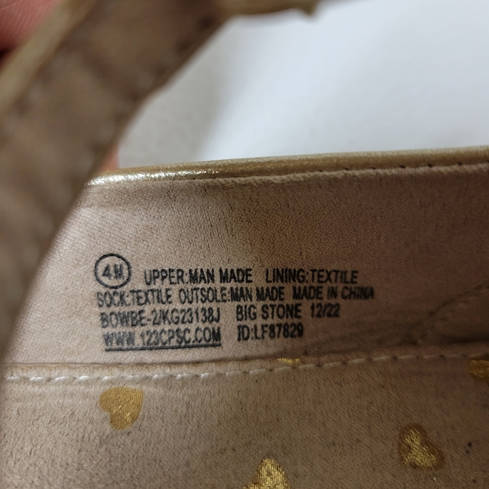 Girls Self Esteem Size 4 Gold Ballet Flats with Bow Accent - Picture 3 of 11